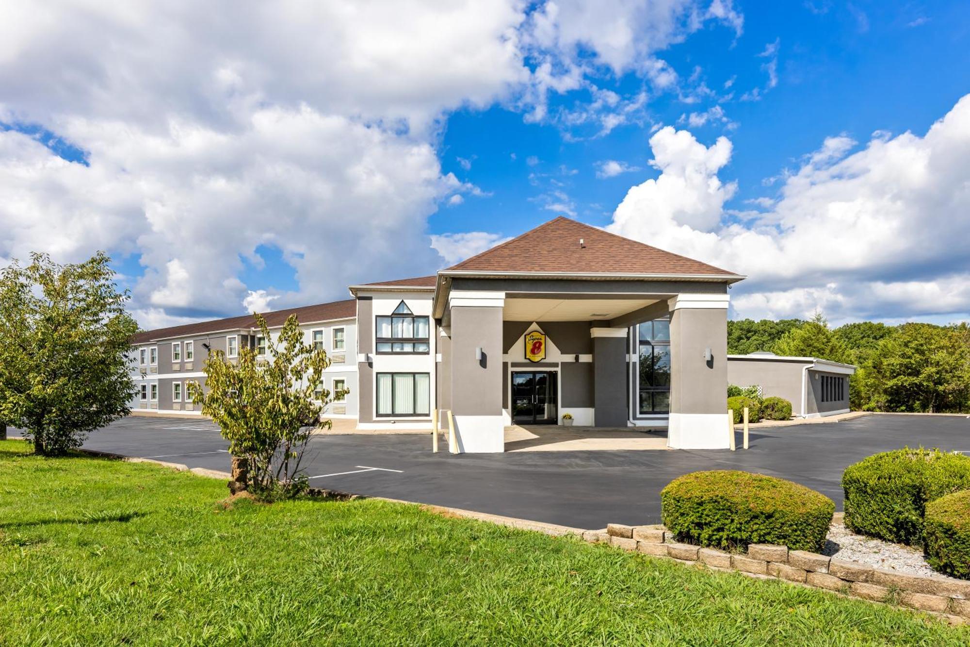 Super 8 By Wyndham 2* Dickson