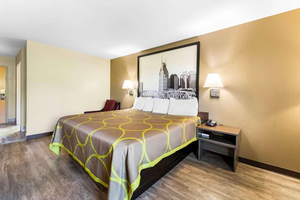 Hotel Super 8 By Wyndham 2*